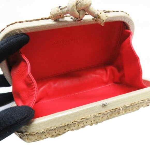 Bottega Veneta All Leather Knot Clutch - Picture 5 of 15